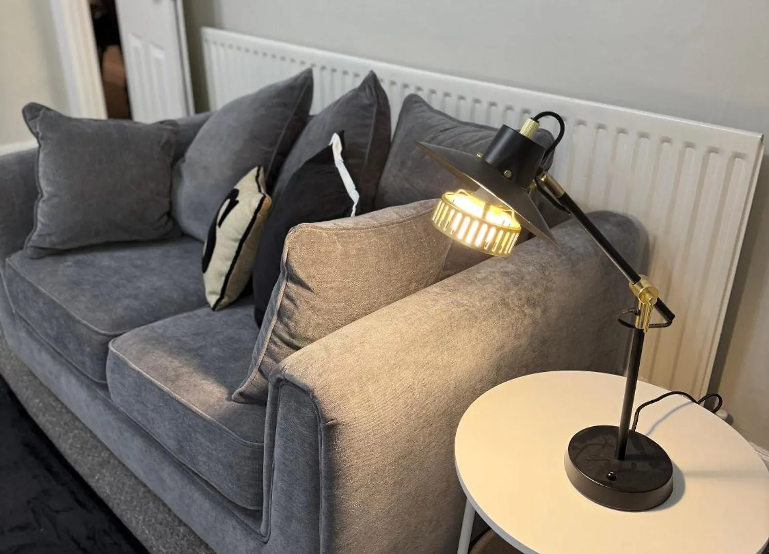 Spacious 5-Bedroom House Close To Station London 0*,